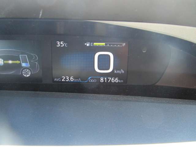 トヨタ プリウス １．８ Ｓ Ｅ－ＦＯＵＲ ４ＷＤ R1年 (中国) 99