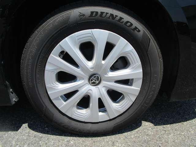 トヨタ プリウス １．８ Ｓ Ｅ－ＦＯＵＲ ４ＷＤ R1年 (中国) 99