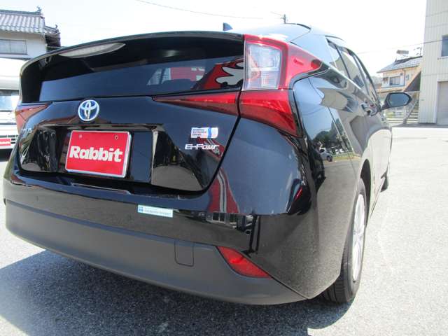 トヨタ プリウス １．８ Ｓ Ｅ－ＦＯＵＲ ４ＷＤ R1年 (中国) 99