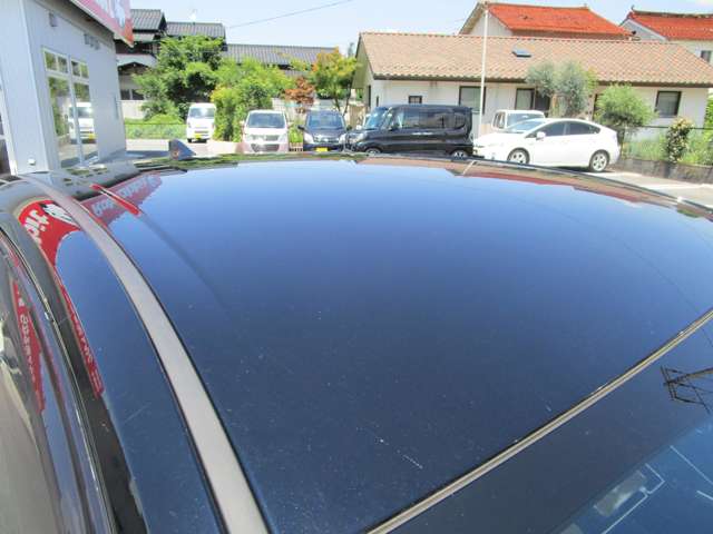 トヨタ プリウス １．８ Ｓ Ｅ－ＦＯＵＲ ４ＷＤ R1年 (中国) 99