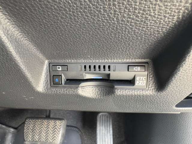 トヨタ ヤリスクロス　ハイブリッド １．５ ハイブリッド Ｚ Ｅ－ＦＯＵＲ ４ＷＤ R3年 (東北) 99