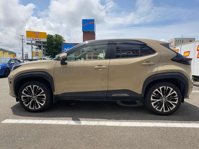 トヨタ ヤリスクロス　ハイブリッド １．５ ハイブリッド Ｚ Ｅ－ＦＯＵＲ ４ＷＤ R3年 (東北) 99