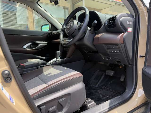 トヨタ ヤリスクロス　ハイブリッド １．５ ハイブリッド Ｚ Ｅ－ＦＯＵＲ ４ＷＤ R3年 (東北) 99