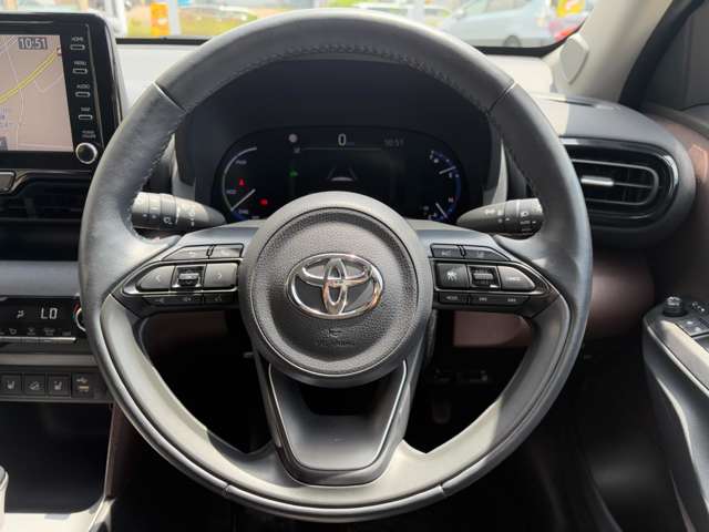 トヨタ ヤリスクロス　ハイブリッド １．５ ハイブリッド Ｚ Ｅ－ＦＯＵＲ ４ＷＤ R3年 (東北) 99