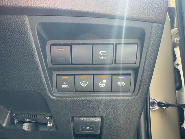 トヨタ ヤリスクロス　ハイブリッド １．５ ハイブリッド Ｚ Ｅ－ＦＯＵＲ ４ＷＤ R3年 (東北) 99