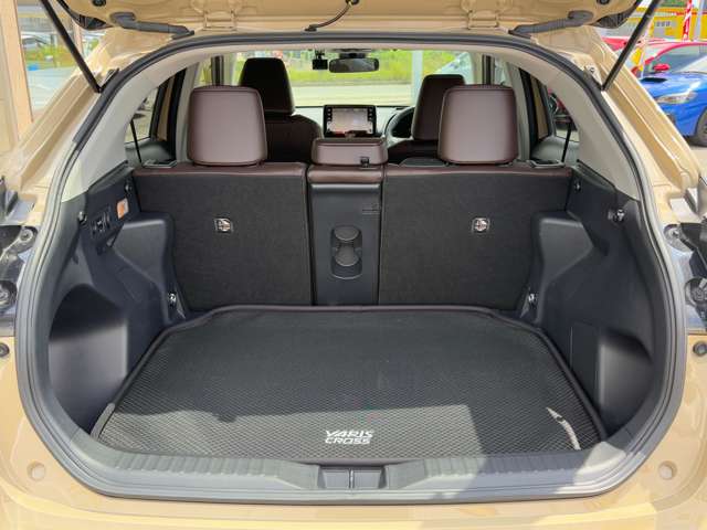 トヨタ ヤリスクロス　ハイブリッド １．５ ハイブリッド Ｚ Ｅ－ＦＯＵＲ ４ＷＤ R3年 (東北) 99