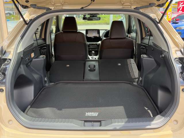 トヨタ ヤリスクロス　ハイブリッド １．５ ハイブリッド Ｚ Ｅ－ＦＯＵＲ ４ＷＤ R3年 (東北) 99