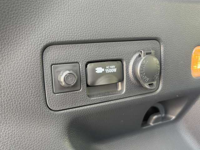 トヨタ ヤリスクロス　ハイブリッド １．５ ハイブリッド Ｚ Ｅ－ＦＯＵＲ ４ＷＤ R3年 (東北) 99