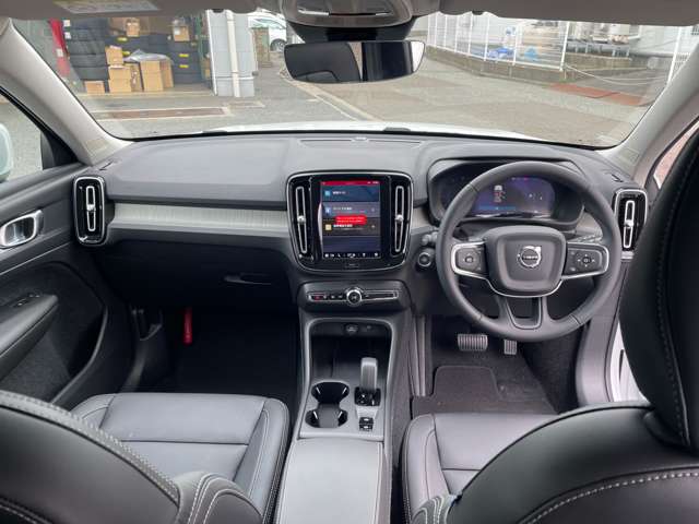 ボルボ ＸＣ４０ プラス　Ｂ３　セレクション R6年 (東北) 99