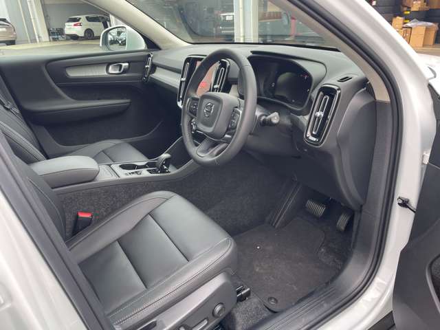 ボルボ ＸＣ４０ プラス　Ｂ３　セレクション R6年 (東北) 99