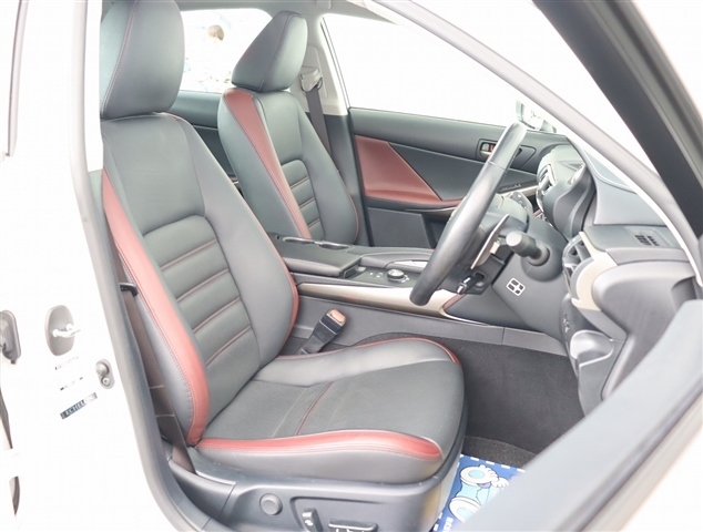 レクサス ＩＳ３００ｈ バージョンＬ H29年 (関東) 99