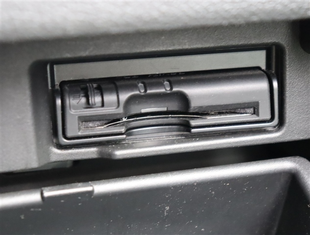 日産 セレナ ２．０ ハイウェイスター Ｖセレクション＋ＳＡＦＥＴＹ Ｓ－ＨＹＢＲＩＤ アドバンストセーフティ ＰＫＧ H27年 (関東) 99