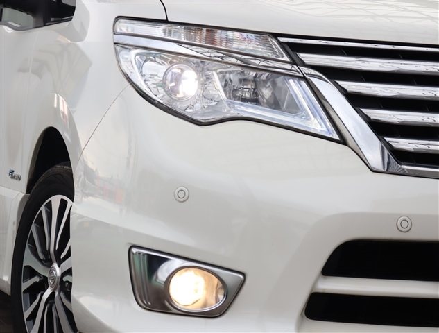 日産 セレナ ２．０ ハイウェイスター Ｖセレクション＋ＳＡＦＥＴＹ Ｓ－ＨＹＢＲＩＤ アドバンストセーフティ ＰＫＧ H27年 (関東) 99