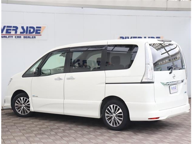 日産 セレナ ２．０ ハイウェイスター Ｖセレクション＋ＳＡＦＥＴＹ Ｓ－ＨＹＢＲＩＤ アドバンストセーフティ ＰＫＧ H27年 (関東) 99