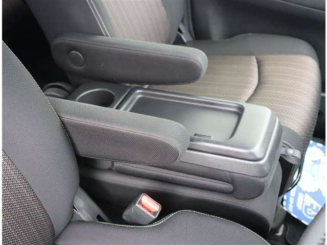 日産 セレナ ２．０ ハイウェイスター Ｖセレクション＋ＳＡＦＥＴＹ Ｓ－ＨＹＢＲＩＤ アドバンストセーフティ ＰＫＧ H27年 (関東) 99