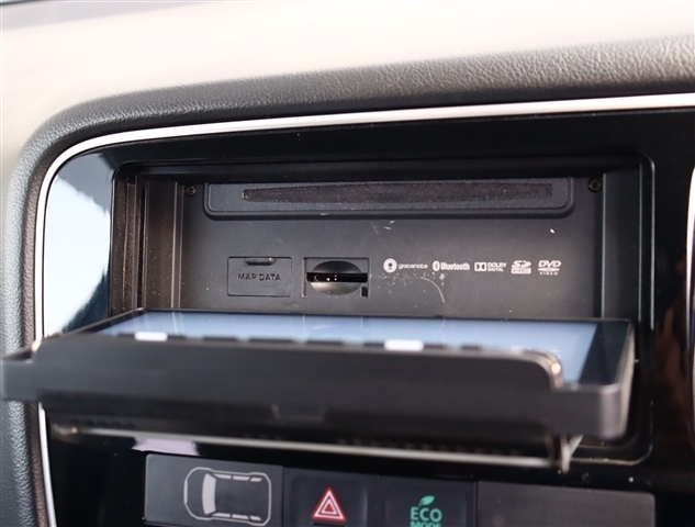 三菱 アウトランダーＰＨＥＶ ２．０ Ｇ セーフティパッケージ ４ＷＤ H28年 (関東) 99