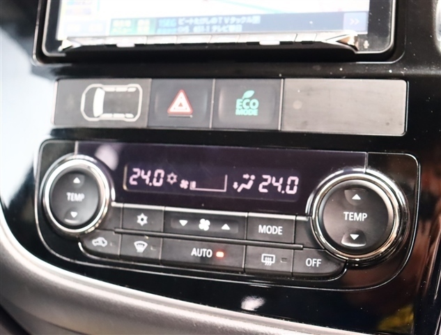 三菱 アウトランダーＰＨＥＶ ２．０ Ｇ セーフティパッケージ ４ＷＤ H28年 (関東) 99