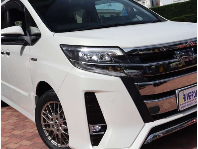 トヨタ ノア １．８ ハイブリッド ＳＩ ＷＸＢＩＩ R1年 (関東) 99