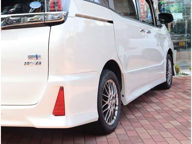 トヨタ ノア １．８ ハイブリッド ＳＩ ＷＸＢＩＩ R1年 (関東) 99