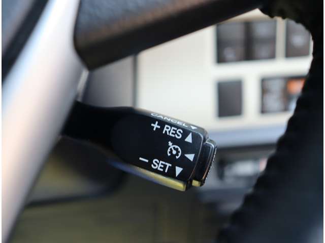 トヨタ ノア １．８ ハイブリッド ＳＩ ＷＸＢＩＩ R1年 (関東) 99