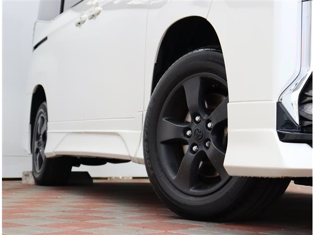 トヨタ ヴォクシー １．８ ハイブリッド Ｓ－Ｚ Ｅ－ＦＯＵＲ ４ＷＤ R4年 (関東) 99