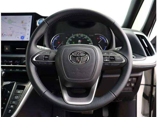 トヨタ ヴォクシー １．８ ハイブリッド Ｓ－Ｚ Ｅ－ＦＯＵＲ ４ＷＤ R4年 (関東) 99
