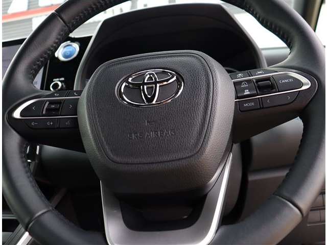 トヨタ ヴォクシー １．８ ハイブリッド Ｓ－Ｚ Ｅ－ＦＯＵＲ ４ＷＤ R4年 (関東) 99