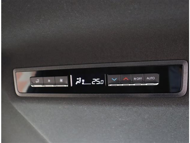 トヨタ ヴォクシー １．８ ハイブリッド Ｓ－Ｚ Ｅ－ＦＯＵＲ ４ＷＤ R4年 (関東) 99