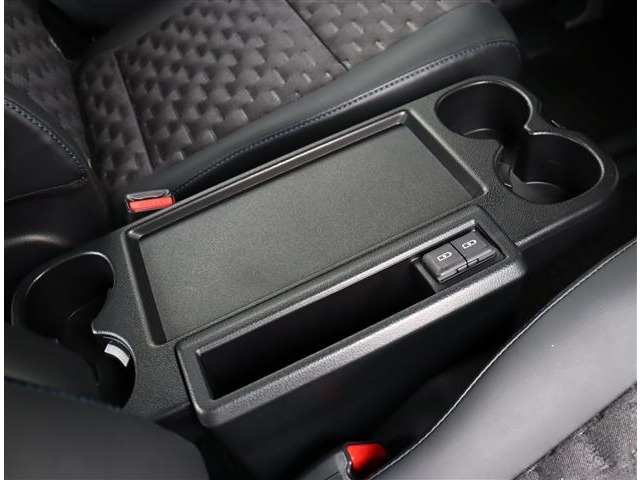 トヨタ ヴォクシー １．８ ハイブリッド Ｓ－Ｚ Ｅ－ＦＯＵＲ ４ＷＤ R4年 (関東) 99
