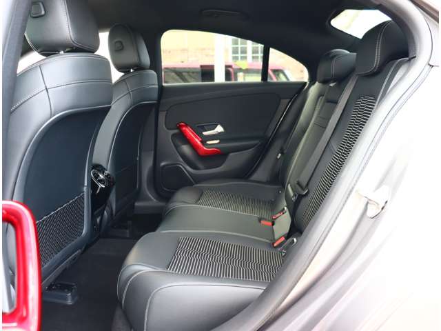 メルセデスベンツ ＣＬＡクラス ＣＬＡ１８０ R3年 (関東) 99