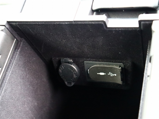 レクサス ＮＸ２００ｔ ２００Ｔ Ｆスポーツ ４ＷＤ H28年 (関東) 99