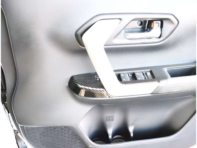 トヨタ ライズ　ハイブリッド ハイブリッド １．２ Ｚ R4年 (関東) 99