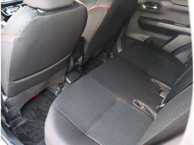 トヨタ ライズ　ハイブリッド ハイブリッド １．２ Ｚ R4年 (関東) 99