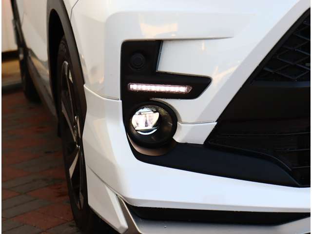 トヨタ ライズ　ハイブリッド ハイブリッド １．２ Ｚ R4年 (関東) 99