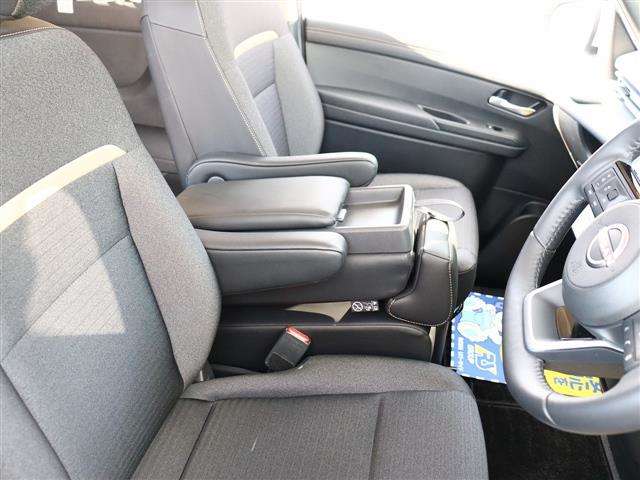 日産 セレナ ２．０ ハイウェイスターＶ Ｖセレクション R6年 (関東) 99