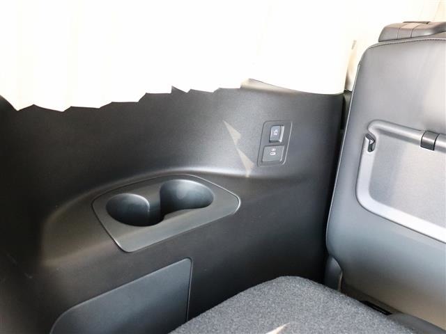 日産 セレナ ２．０ ハイウェイスターＶ Ｖセレクション R6年 (関東) 99