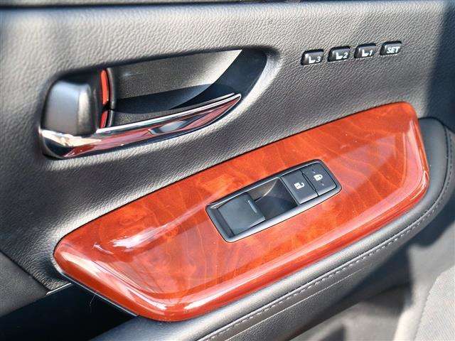 レクサス ＨＳ２５０ｈ バージョンＩ H28年 (関東) 99