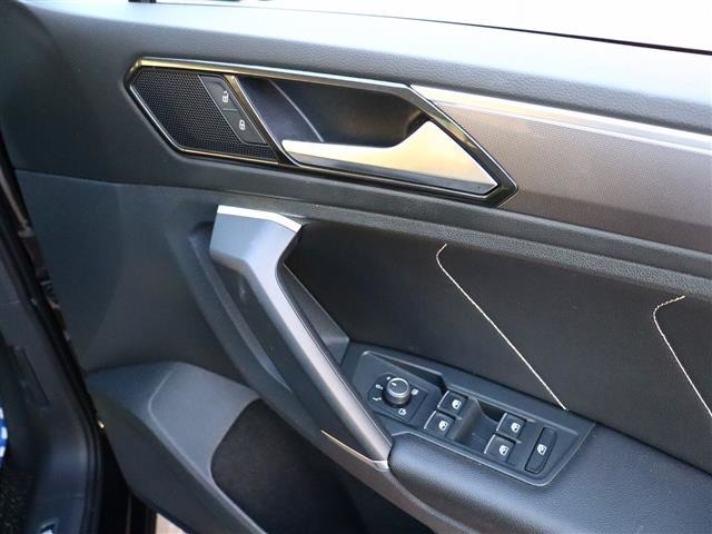 フォルクスワーゲン ティグアン ＴＳＩ　Ｒライン H29年 (関東) 99