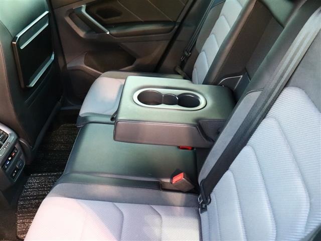 フォルクスワーゲン ティグアン ＴＳＩ　Ｒライン H29年 (関東) 99