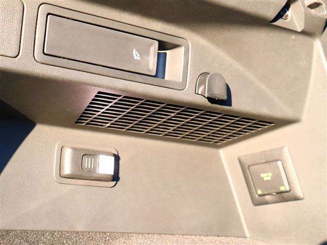 フォルクスワーゲン ティグアン ＴＳＩ　Ｒライン H29年 (関東) 99