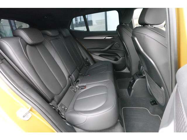 ＢＭＷ Ｘ２ Ｘドライブ１８Ｄ ＭスポーツＸ ディーゼルターボ ４ＷＤ R1年 (近畿) 99