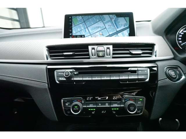 ＢＭＷ Ｘ２ Ｘドライブ１８Ｄ ＭスポーツＸ ディーゼルターボ ４ＷＤ R1年 (近畿) 99