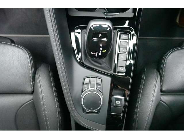 ＢＭＷ Ｘ２ Ｘドライブ１８Ｄ ＭスポーツＸ ディーゼルターボ ４ＷＤ R1年 (近畿) 99