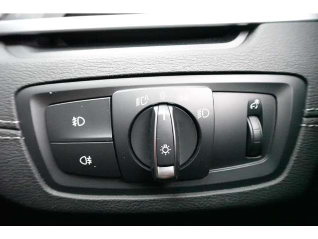 ＢＭＷ Ｘ２ Ｘドライブ１８Ｄ ＭスポーツＸ ディーゼルターボ ４ＷＤ R1年 (近畿) 99