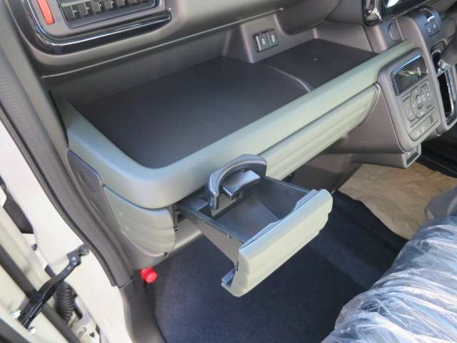 スズキ スペーシア ６６０ ギア ハイブリッド ＸＺ R6年 (関東) 99