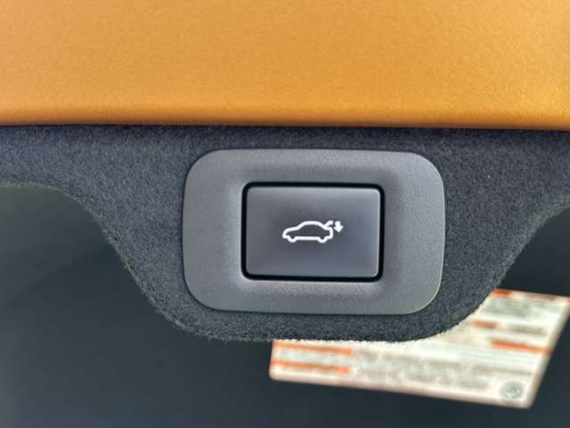 トヨタ クラウン　クロスオーバー　ハイブリッド ２．４ ＲＳ アドバンスト Ｅ－ＦＯＵＲ ＡＤＶＡＮＣＥＤ ４ＷＤ R4年 (東海) 99