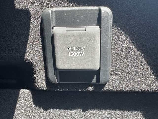 トヨタ クラウン　クロスオーバー　ハイブリッド ２．４ ＲＳ アドバンスト Ｅ－ＦＯＵＲ ＡＤＶＡＮＣＥＤ ４ＷＤ R4年 (東海) 99