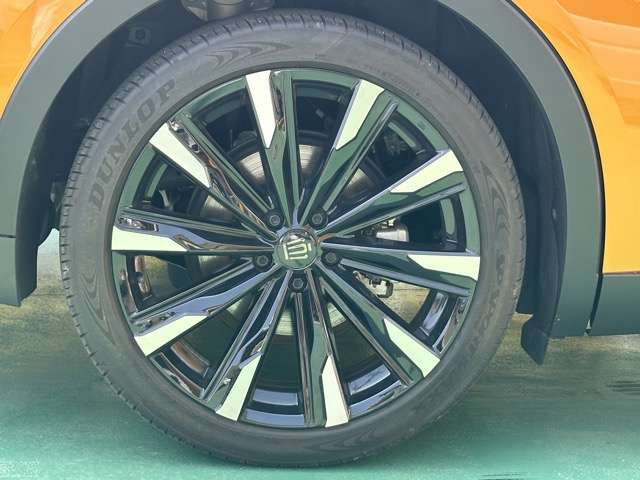 トヨタ クラウン　クロスオーバー　ハイブリッド ２．４ ＲＳ アドバンスト Ｅ－ＦＯＵＲ ＡＤＶＡＮＣＥＤ ４ＷＤ R4年 (東海) 99