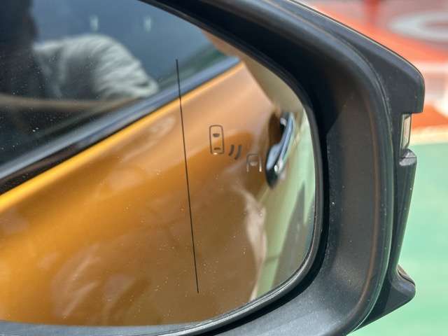 トヨタ クラウン　クロスオーバー　ハイブリッド ２．４ ＲＳ アドバンスト Ｅ－ＦＯＵＲ ＡＤＶＡＮＣＥＤ ４ＷＤ R4年 (東海) 99