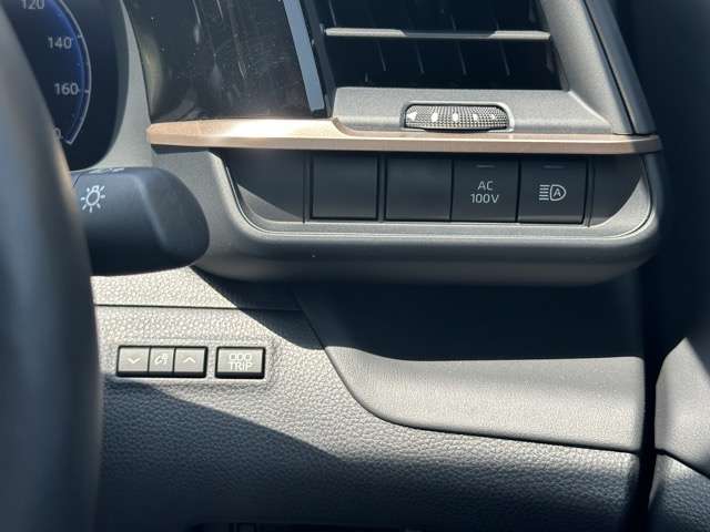 トヨタ クラウン　クロスオーバー　ハイブリッド ２．４ ＲＳ アドバンスト Ｅ－ＦＯＵＲ ＡＤＶＡＮＣＥＤ ４ＷＤ R4年 (東海) 99